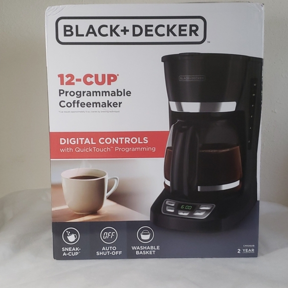 Black & Decker Other - Black & Decker 12 - cup programmable coffee maker